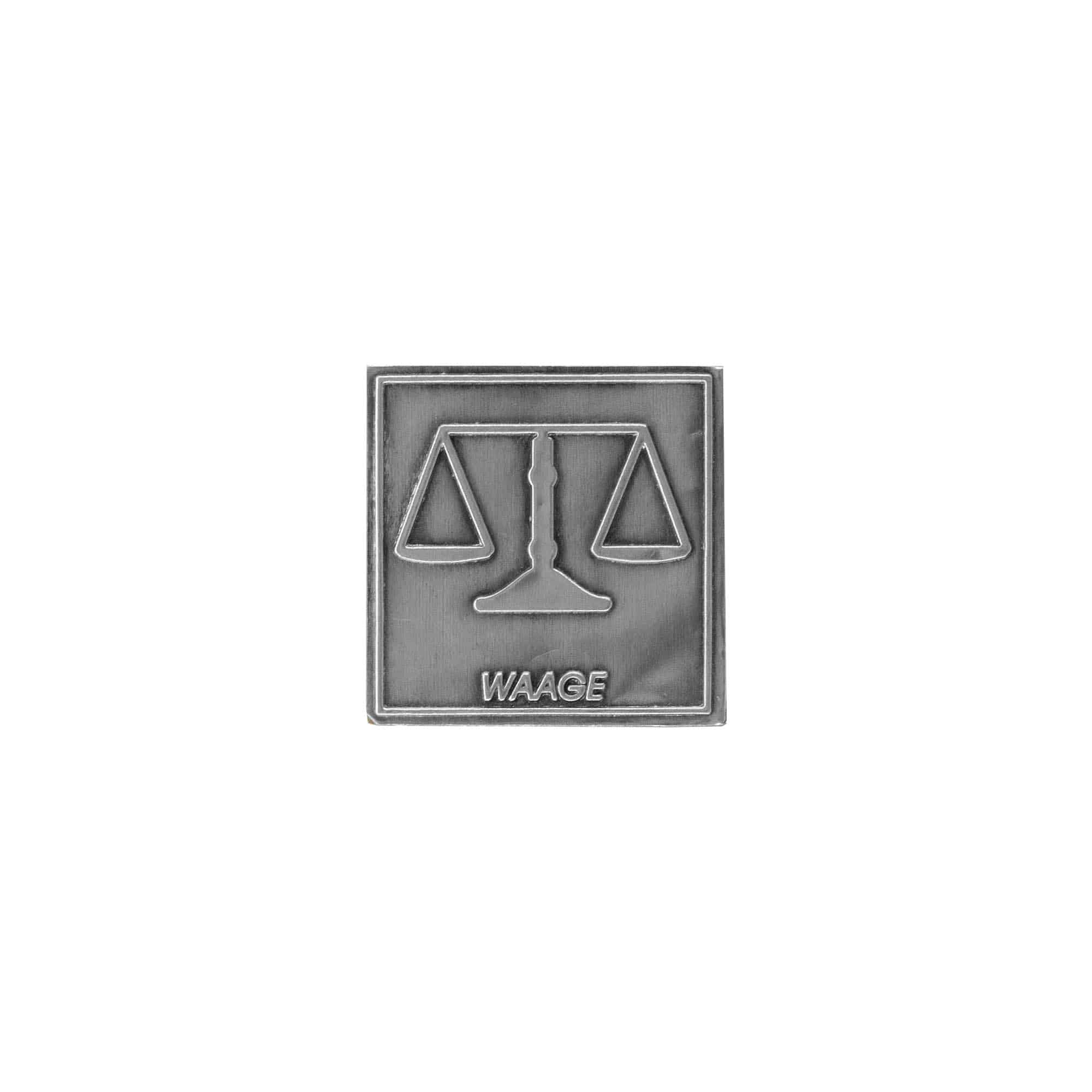 Tin label ‘Scale’, square, metal, silver