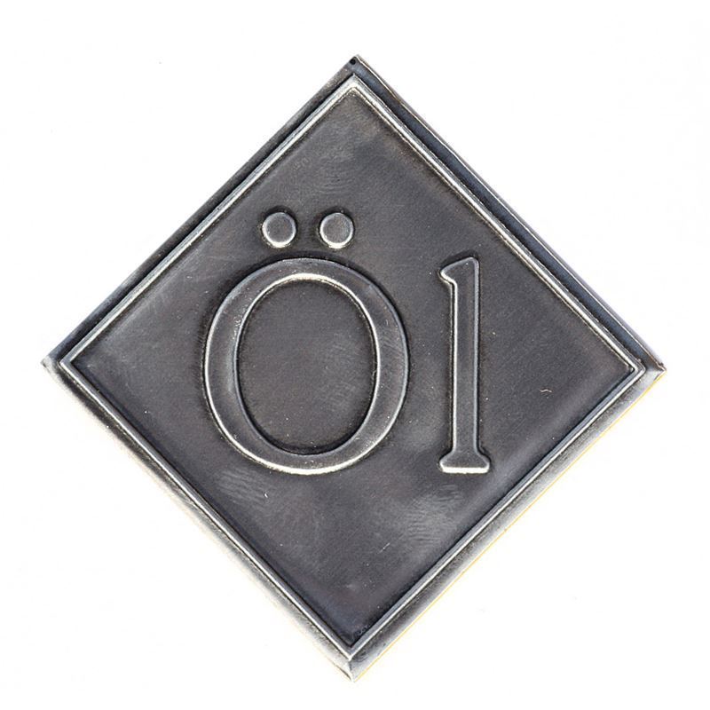 Pewter tag 'Oil', square, metal, silver