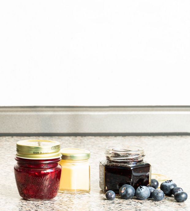 Buy empty jam jars worldofbottles.co.uk